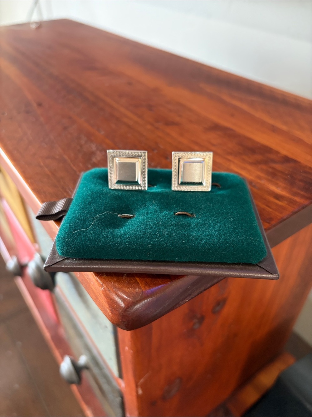 Silver Square Men’s Cufflinks - Classic Geometric Design
